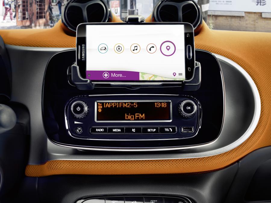  Smart ForFour 2014 года  (фото 35 из 35)